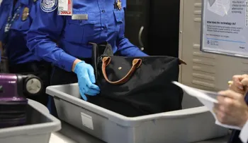 Exclusivo CNN: Estados Unidos podría eliminar la revisión de pasajeros en aeropuertos pequeños