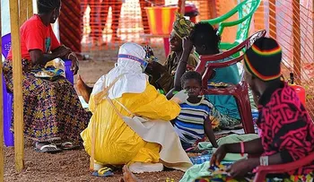 El ébola aún es una emergencia sanitaria mundial, advierte la OMS