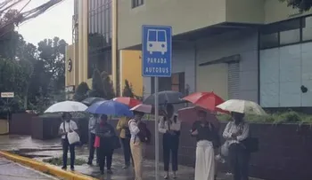 Minerd mantiene suspensión de clases este miércoles en zonas vulnerables bajo alerta amarilla