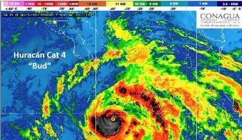 Huracán Bud se intensifica a categoría 4 en las costas de México
