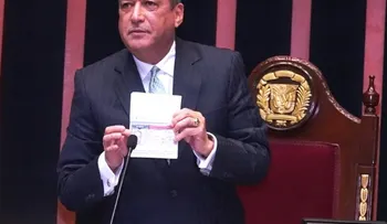 Reinaldo Pared Pérez denuncia plan busca desacreditarlo; niega le cancelaran visa