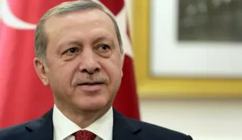 Erdogan reitera su promesa de someter a referéndum el acceso a la UE