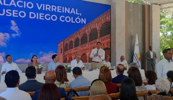 Abinader inaugura ruta de autobuses eléctricos y reabre el Alcázar de Colón en la Ciudad Colonial