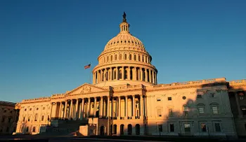 Legisladores de EE.UU. urgen a Trump a imponer sanciones inmediatas contra altos cargos de Venezuela