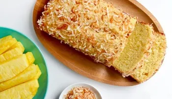Fresco panqué de piña y coco para el desyuno