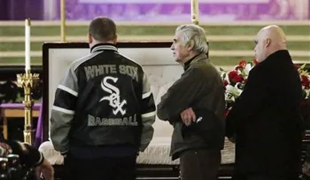 Cientos acudan al funeral de Minnie Miñoso 