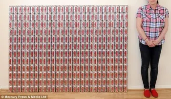 Mujer toma 50 latas de refresco al día