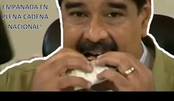 Nicolás Maduro es centro de burla por comerse una empanada en pleno discurso....wapete...wapete...