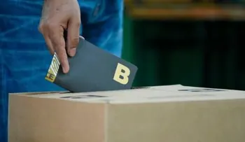 España sugiere a la JCE celebrar elecciones en el exterior con el voto por correo