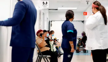EEUU acumula 516,456 muertes y 28,717,134 contagios por coronavirus