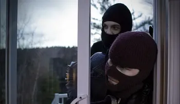 Asaltado le pide a los ladrones que vuelvan más tarde
