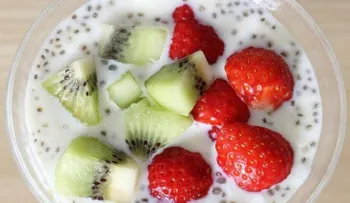 ¿Por qué combinar frutas con yogurt es beneficioso para tu salud?