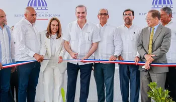 Presidente Abinader entrega carretera Los Llanos - Rincón Hondo - El Firme - Loma Vieja con inversión superior a los RD 240 millones
