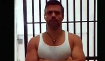 Gobierno de Venezuela muestra prueba de vida de Leopoldo López en medio de rumores sobre su salud