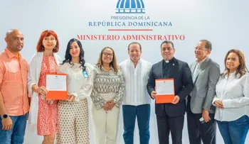 Gobierno entrega más de RD 80 millones para construcción Hospital Oncológico y terminación edificio de Salud en la UCNE de SFM