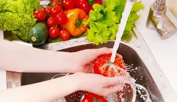 Anota: alimentos que NUNCA debes lavar antes de cocinar y otros que sí