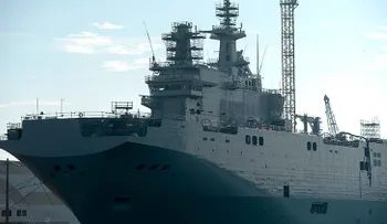 "?astigo por los Mistral: Hollande ha sumido a su país en una catástrofe que amenaza con la quiebra"