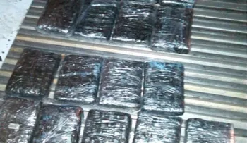 Policía apresa dos hombres con 11 kilos de cocaína en Mao