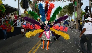 El malecón se vistió de color en carnaval
