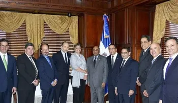 Canciller Navarro se reúne con Procurador, presidentes SCJ, TC y embajadores EU
