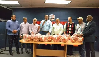 Inefi y Abasaca suscriben acuerdo para torneo superior de baloncesto