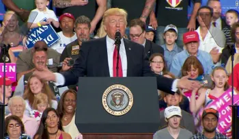 Trump celebra sus primeros 100 días con sus más fieles simpatizantes