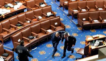 Caos en el Capitolio de EEUU: Al menos una persona herida de bala en el asalto de seguidores de Trump 