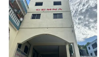 Denuncian tiene una deuda de RD$2 millones en Los Girasoles