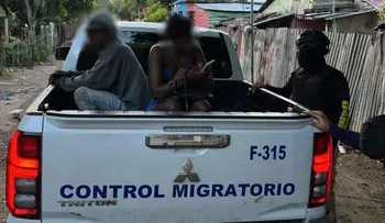 Detienen a 1,216 extranjeros irregulares y deportan a 1,042 en un día