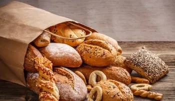 Las palomitas de maíz, verduras enlatadas, aderezo de ensalada, papas blancas y otros alimentos con "mala" reputación 
