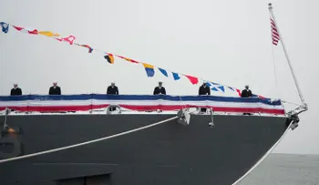 Moderno buque de combate de EE.UU. se rompe poco después de abandonar el puerto