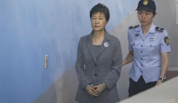 La expresidenta de Corea del Sur, Park Geun-hye, condenada a 24 años de prisión