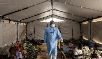 Mpox sigue preocupando en África un año después de la alerta sanitaria