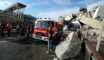 Un colombiano entre los muertos del puente Morandi en Génova, Italia