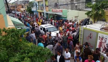 Piloto accidentado socorrido por personas del lugar; imágenes y (VIDEO)