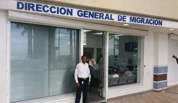 Migración extiende horario para emisión certificación salida de menores
