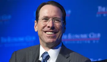 AT&T dice que haber contratado a Cohen fue un "gran error"