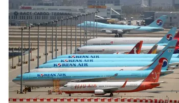 Korean Air compra más de 100 aviones Boeing tras cumbre Seúl-Washington.