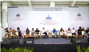 Presidente  Abinader reafirma apoyo a Supérate tras escuchar a 6,000 familias
