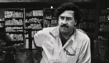 Hijo de Pablo Escobar dice que "la prohibición" es lo que alienta el consumo de drogas 