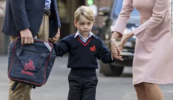 Al príncipe Jorge no le impresionó mucho su primer día de escuela