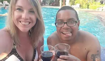 Un post de Facebook y una red global de amigos le salvaron la vida a estos turistas de EE.UU. en Bali