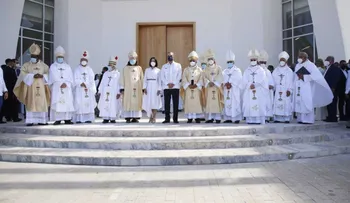 Presidente Abinader anuncia continuación de Santuario Cristo de los Milagros y rehabilitación de carreteras de Bayaguana
