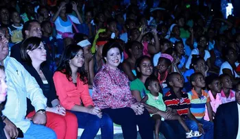 Cascanueces deleita a 500 niños y niñas de Progresando con Solidaridad