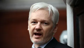 Wikileaks niega afirmación de Assange de que estarían tratando de hackear a Trump