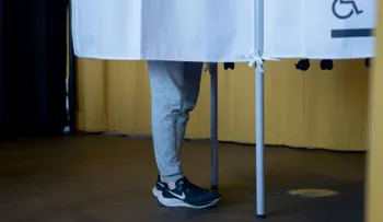 El voto afirmativo lidera en el referéndum de Islandia sobre las negociaciones con la UE
