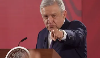López Obrador acusa a adversarios de usar a famosos como Thalía para atacarlo