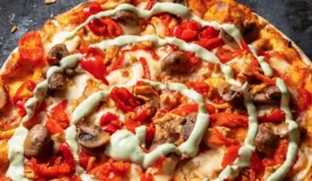 Restaurante en Sudáfrica agrega cannabis a una pizza y la llama "la diosa verde"