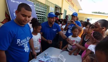 Candidato a diputado realiza operativo médico en San Cristóbal