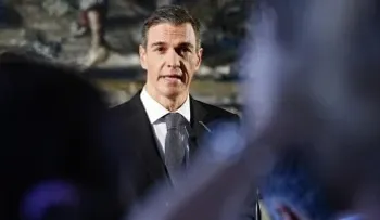 Sánchez prioriza vivienda y Feijóo promete "cambio total" en arranque de precampaña en España